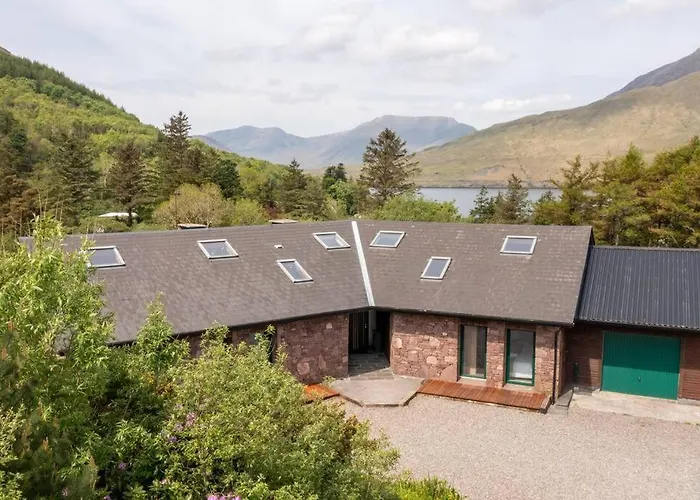 Heather Lodge With Sea And Mountain Views Leenaun photo